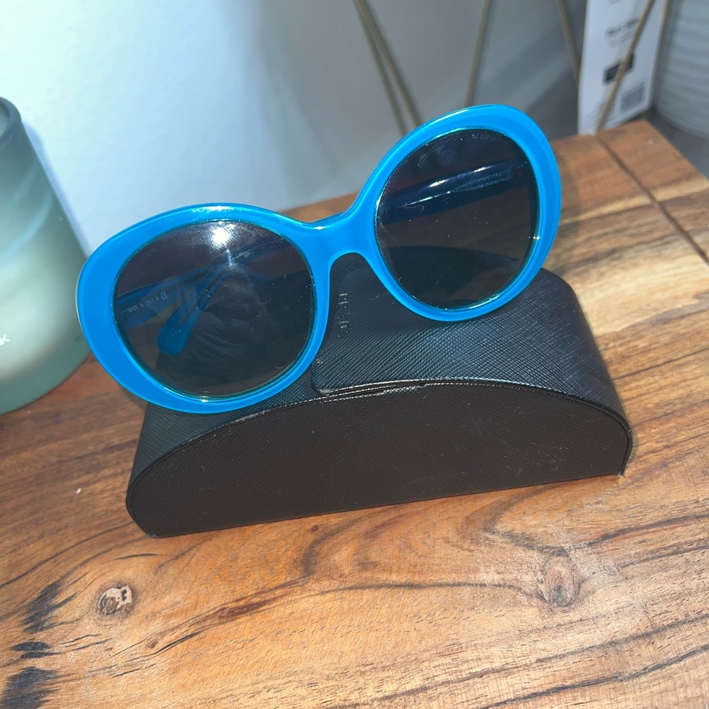Chanel sunglasses!!